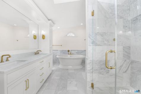 323 Smith Ridge Road New Canaan CT 06840
