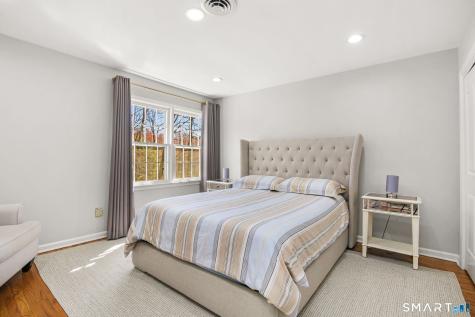 323 Smith Ridge Road New Canaan CT 06840