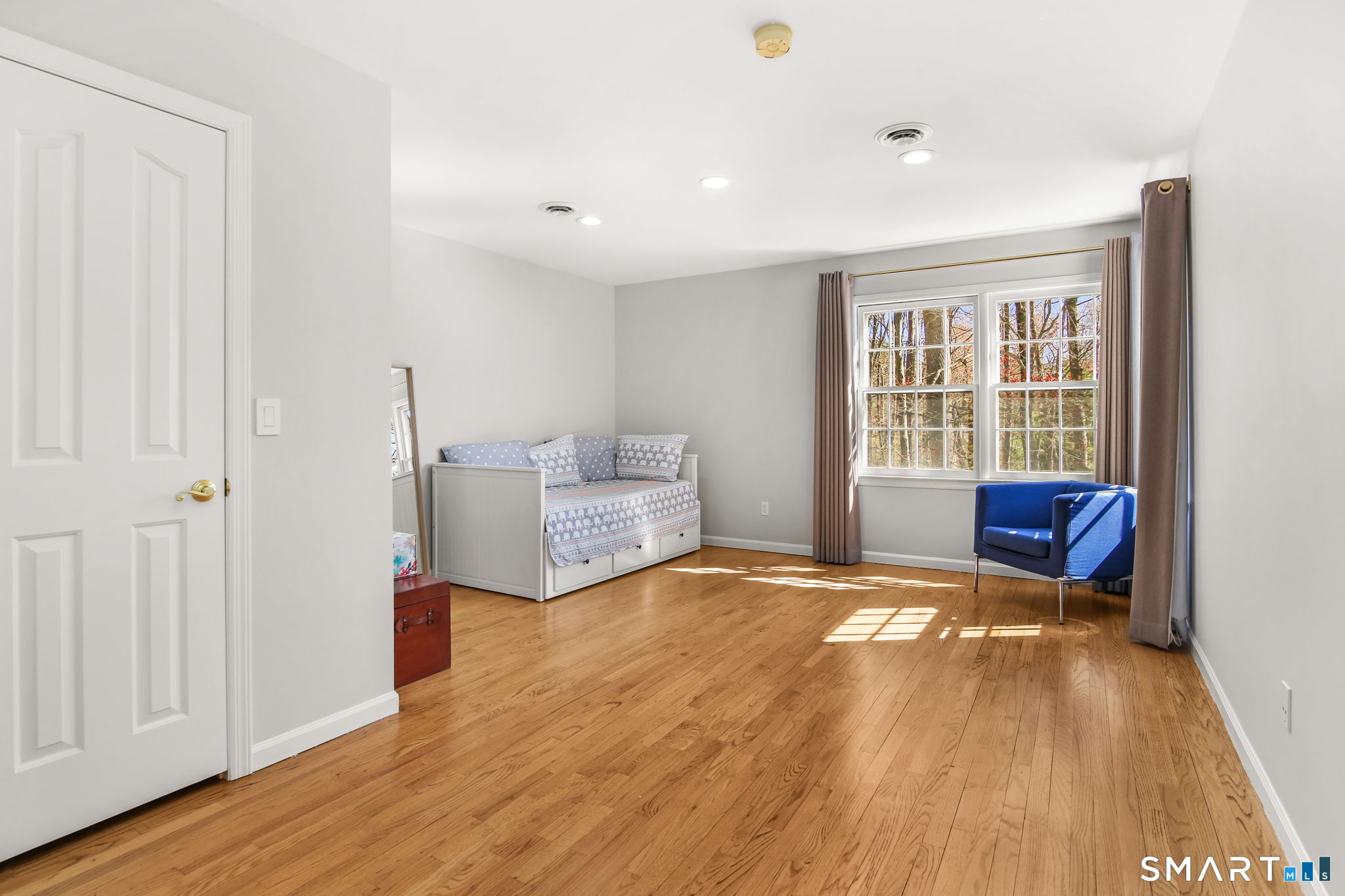 323 Smith Ridge Road New Canaan CT 06840