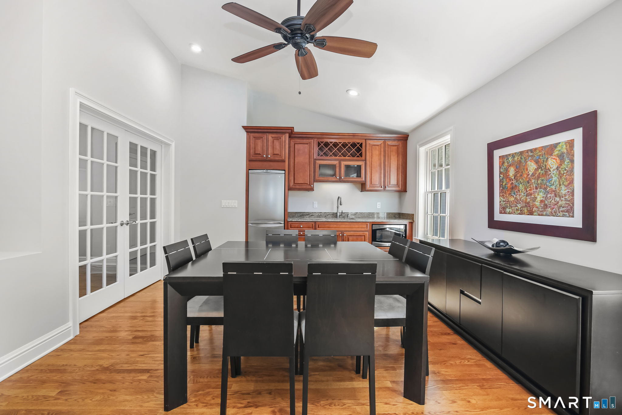 323 Smith Ridge Road New Canaan CT 06840