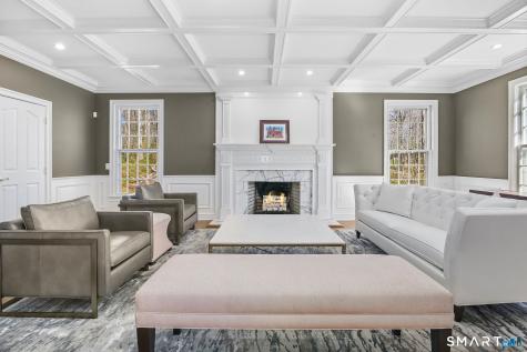 323 Smith Ridge Road New Canaan CT 06840