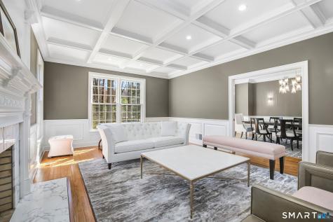 323 Smith Ridge Road New Canaan CT 06840