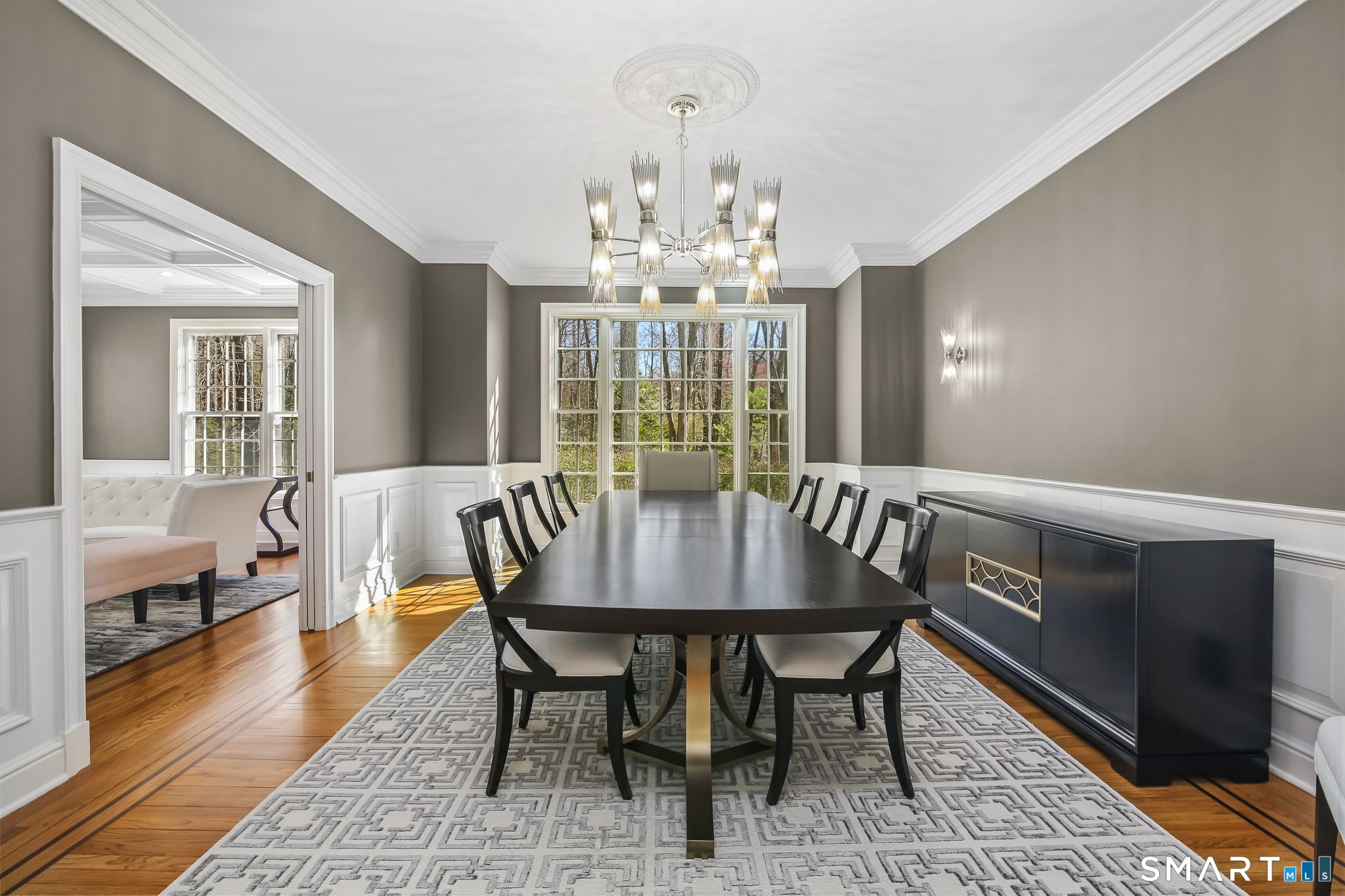 323 Smith Ridge Road New Canaan CT 06840