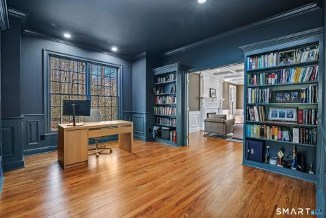 323 Smith Ridge Road New Canaan CT 06840