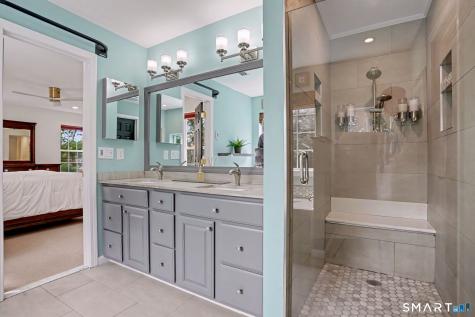 53 Oakland Drive Trumbull CT 06611