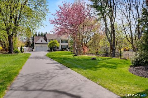 53 Oakland Drive Trumbull CT 06611