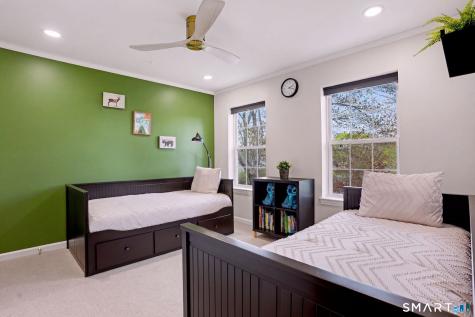 53 Oakland Drive Trumbull CT 06611