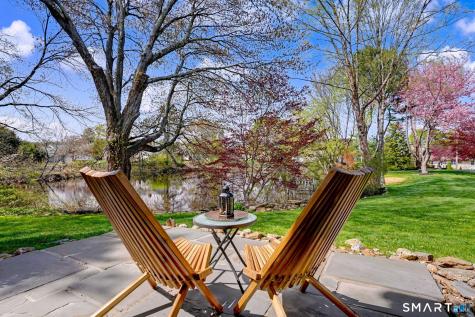53 Oakland Drive Trumbull CT 06611