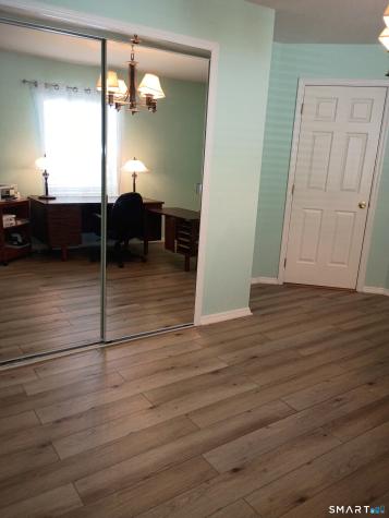 23 Laurel Circle East Windsor CT 06088