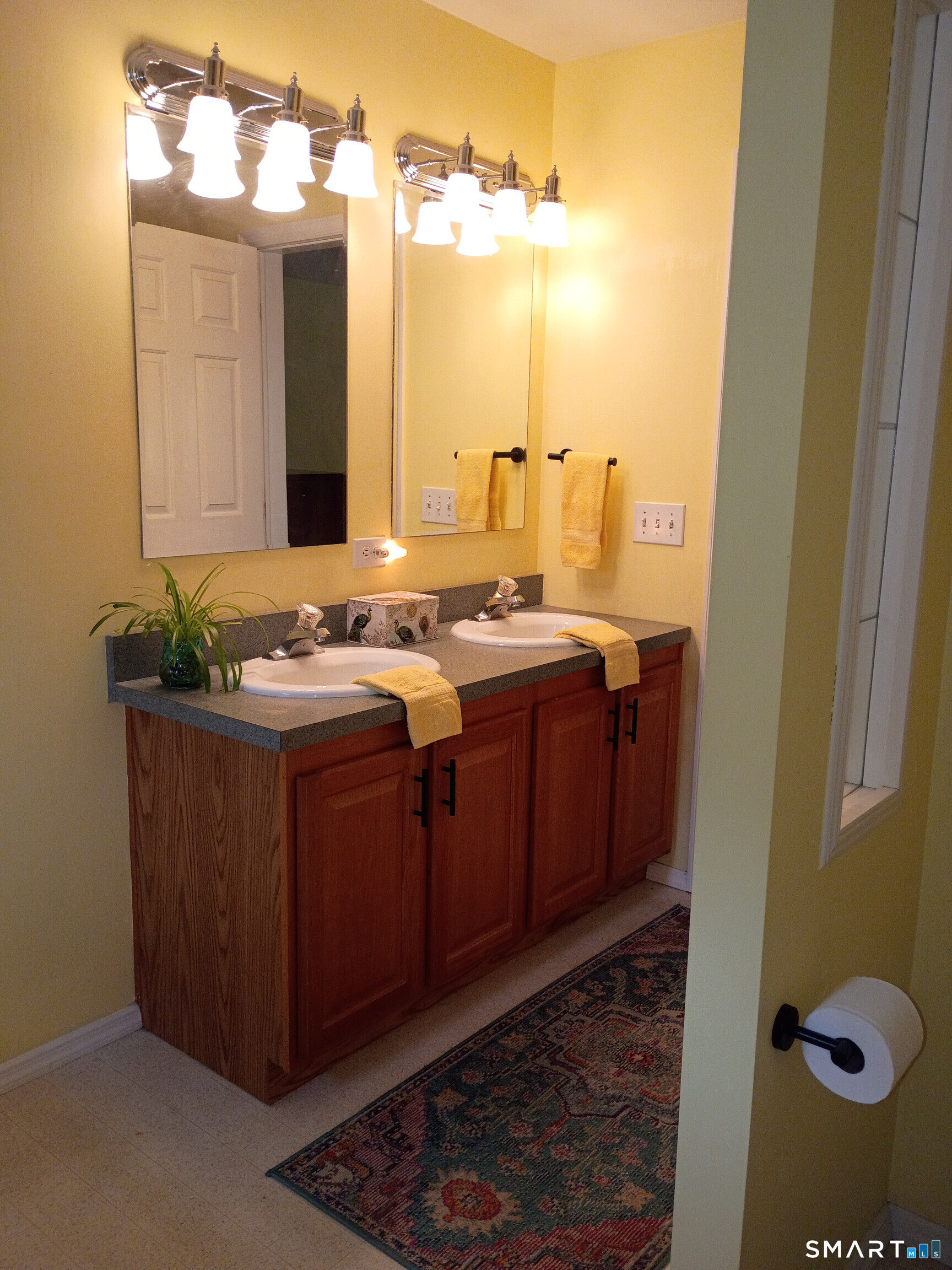 23 Laurel Circle East Windsor CT 06088