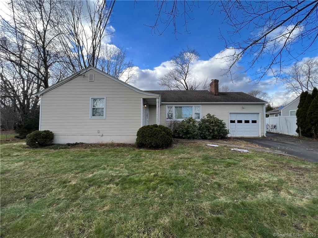 281 Paddock Avenue Meriden CT 06450