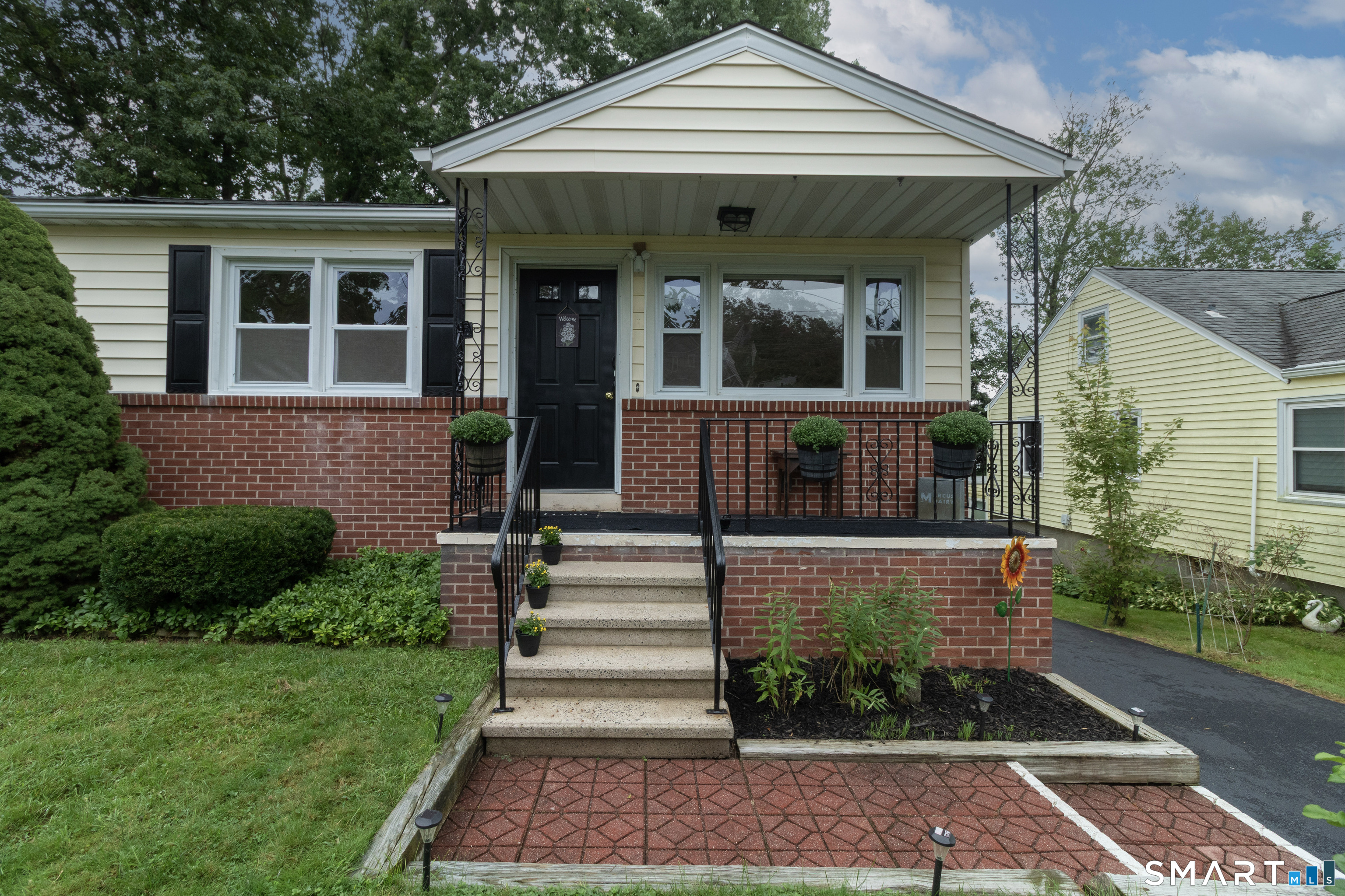 17 Honor Road West Haven CT 06516
