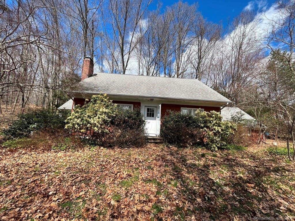 34 Taunton Lake Drive Newtown CT 06470