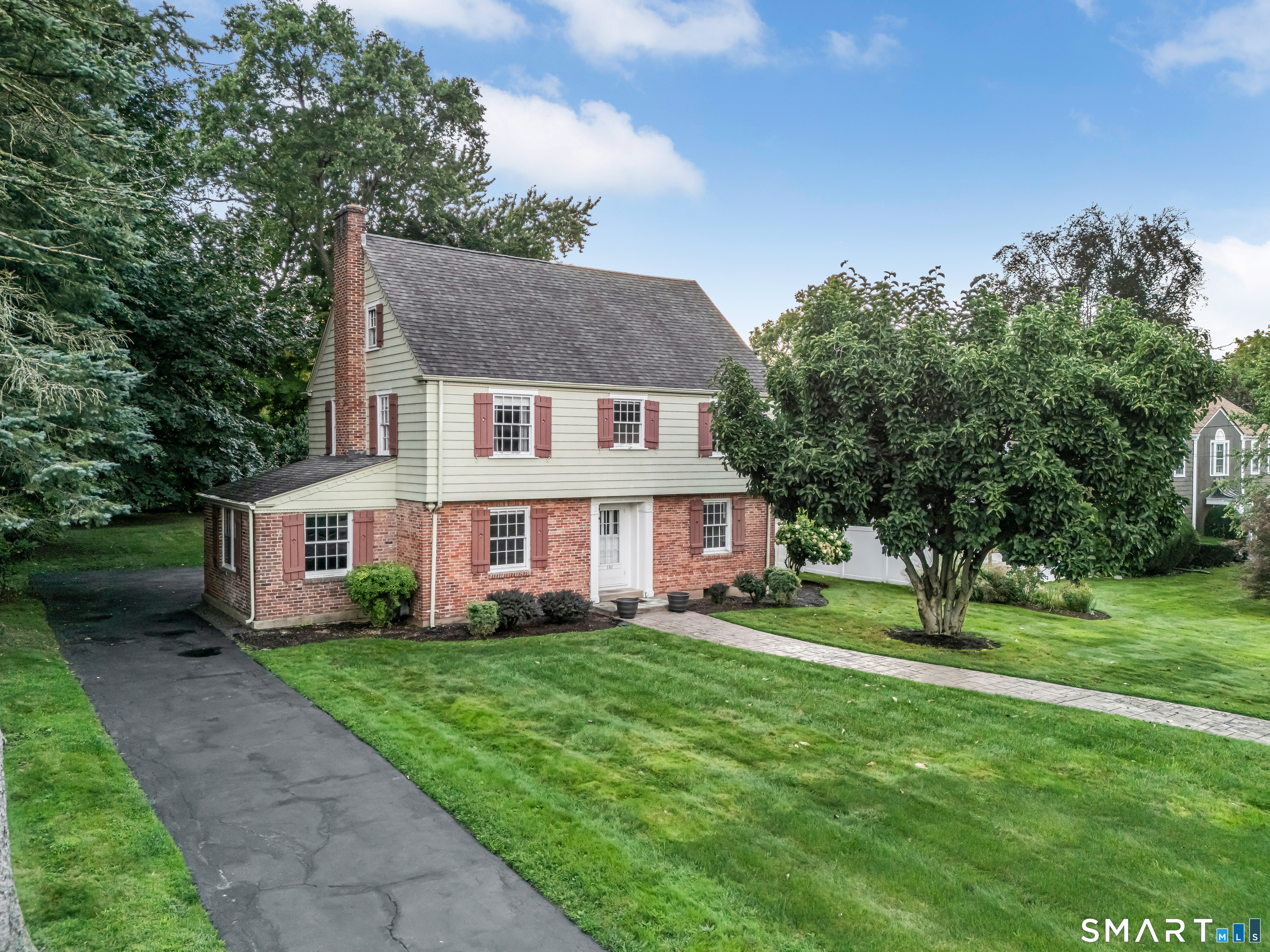 101 Ridgewood Road West Hartford CT 06107