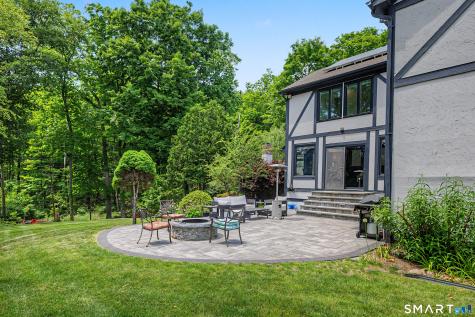 9 Brian Lane Avon CT 06001