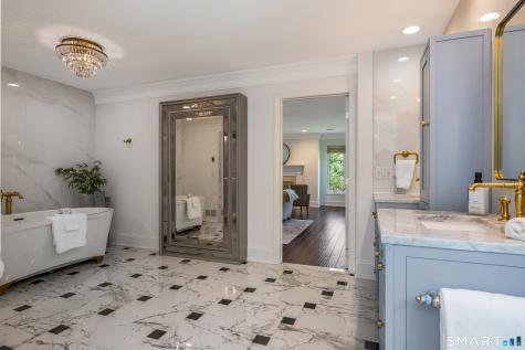 9 Brian Lane Avon CT 06001