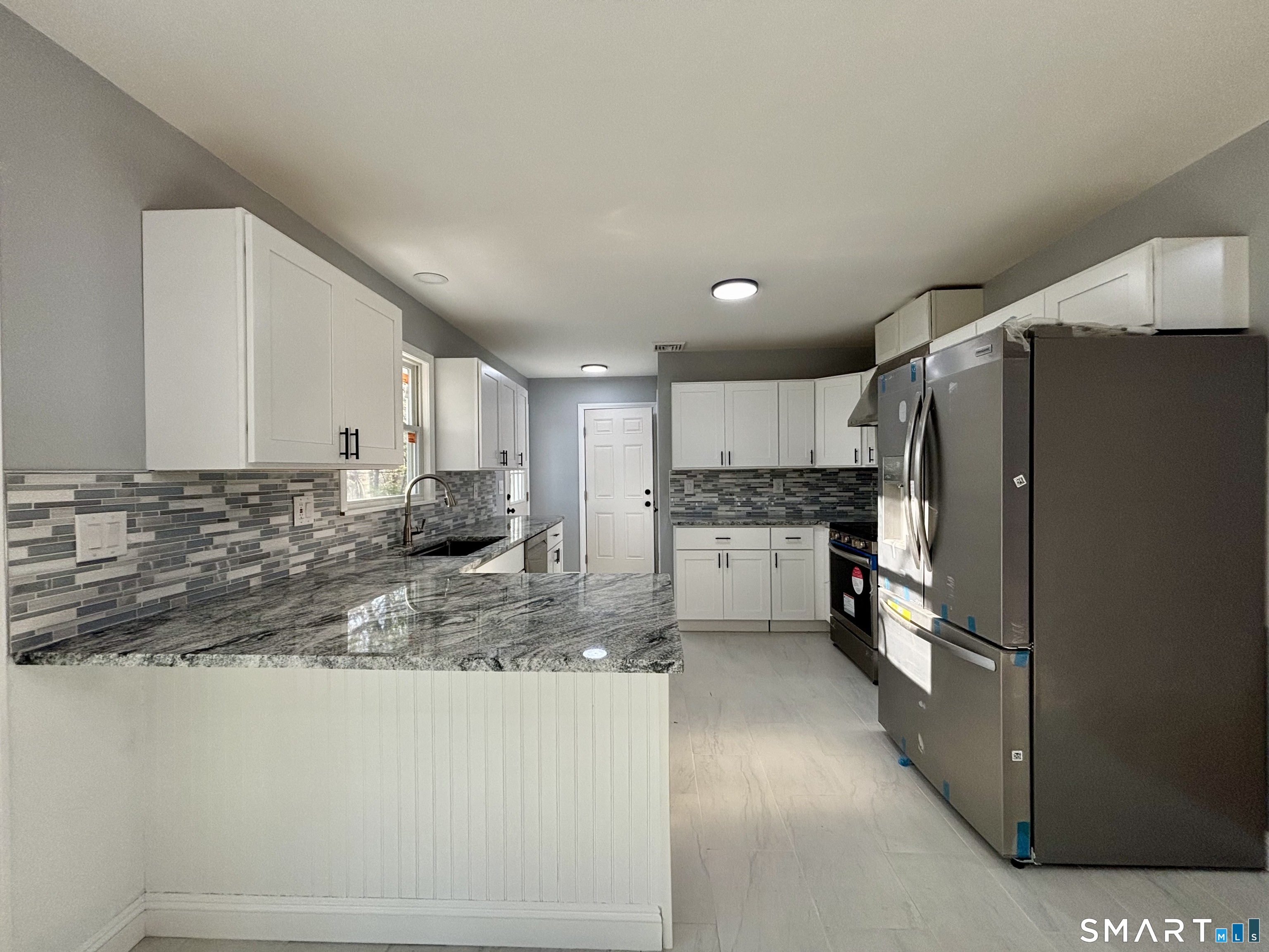 22 Pine Street Waterford CT 06385