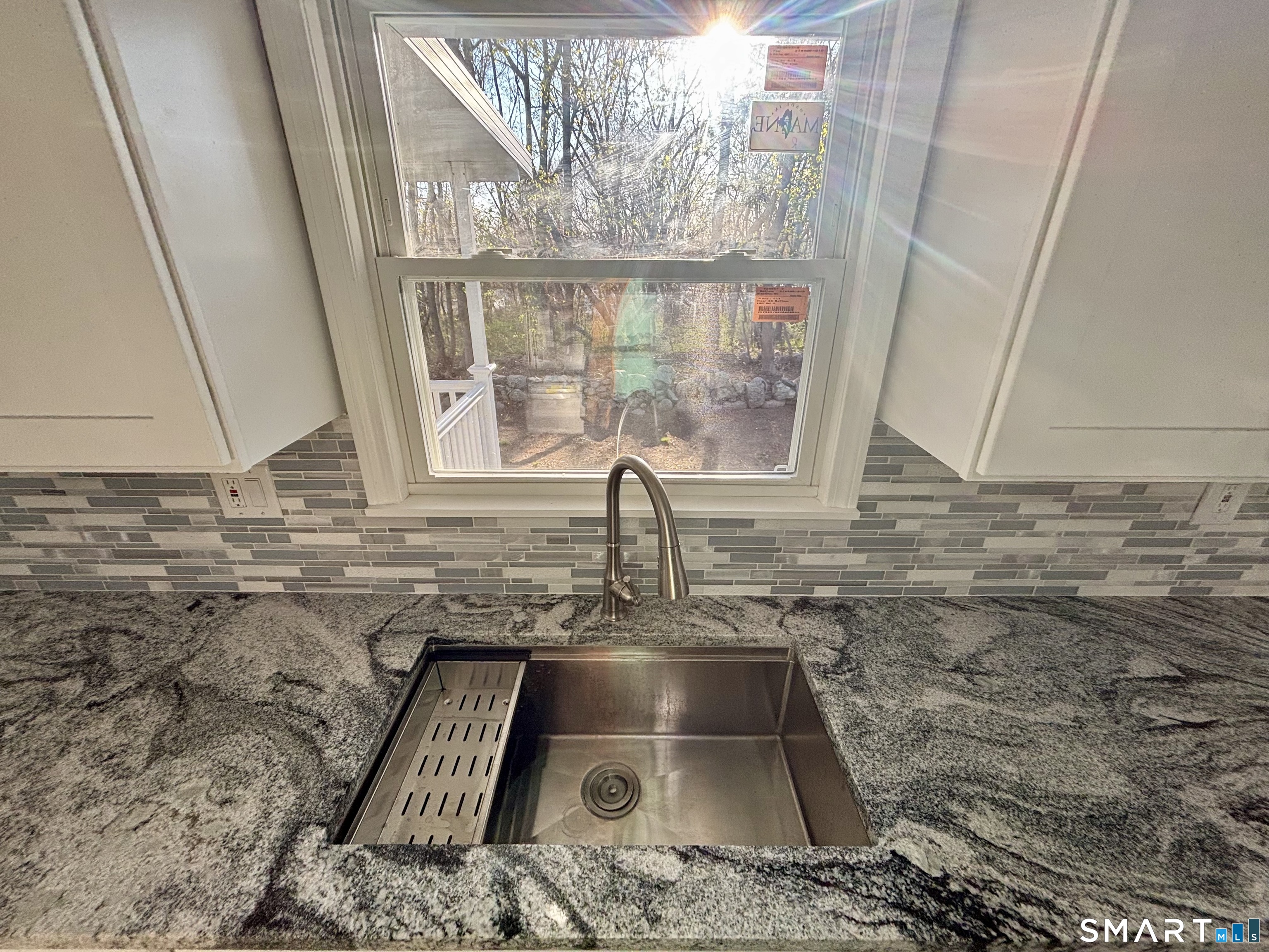 22 Pine Street Waterford CT 06385