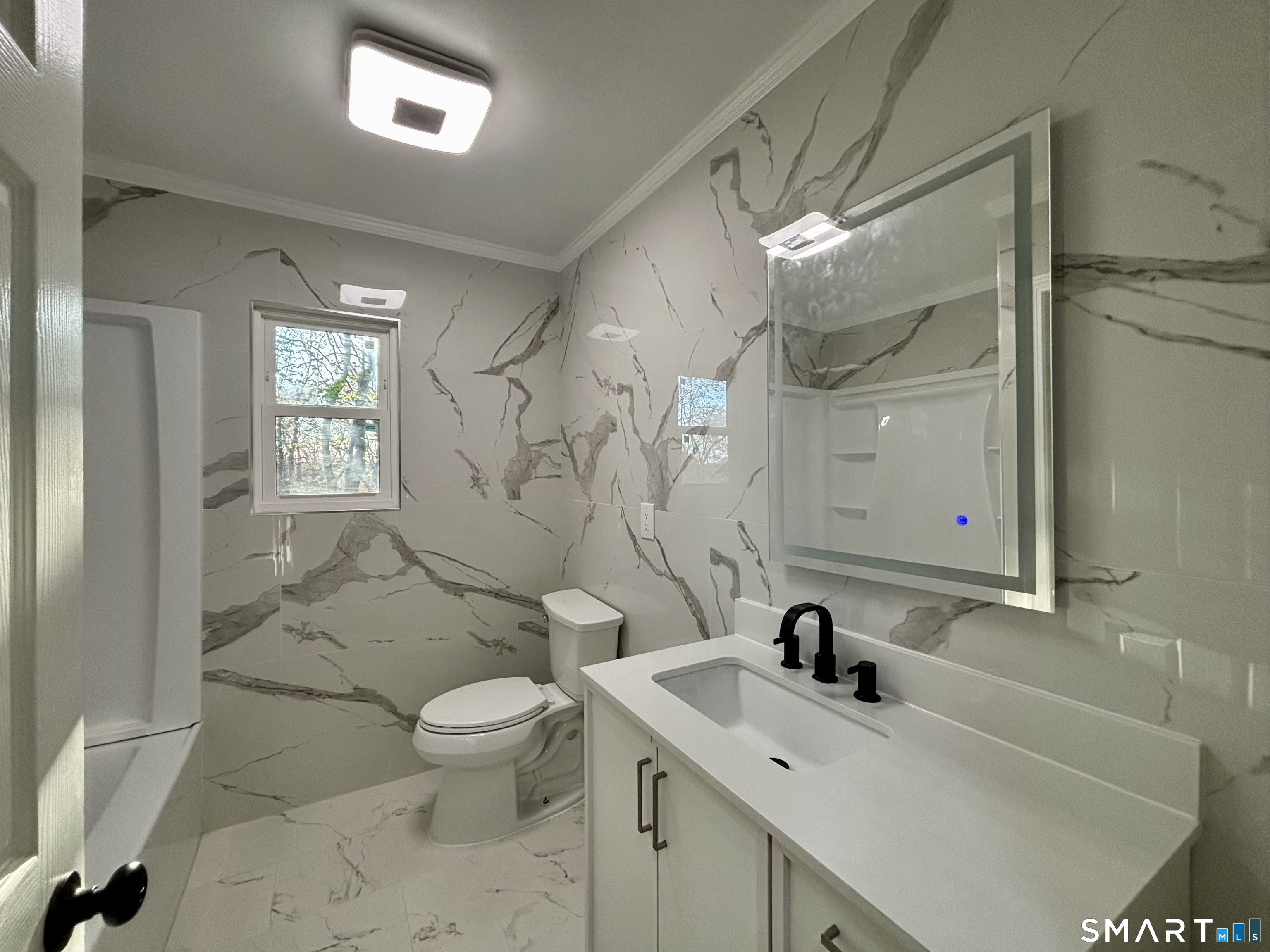 22 Pine Street Waterford CT 06385