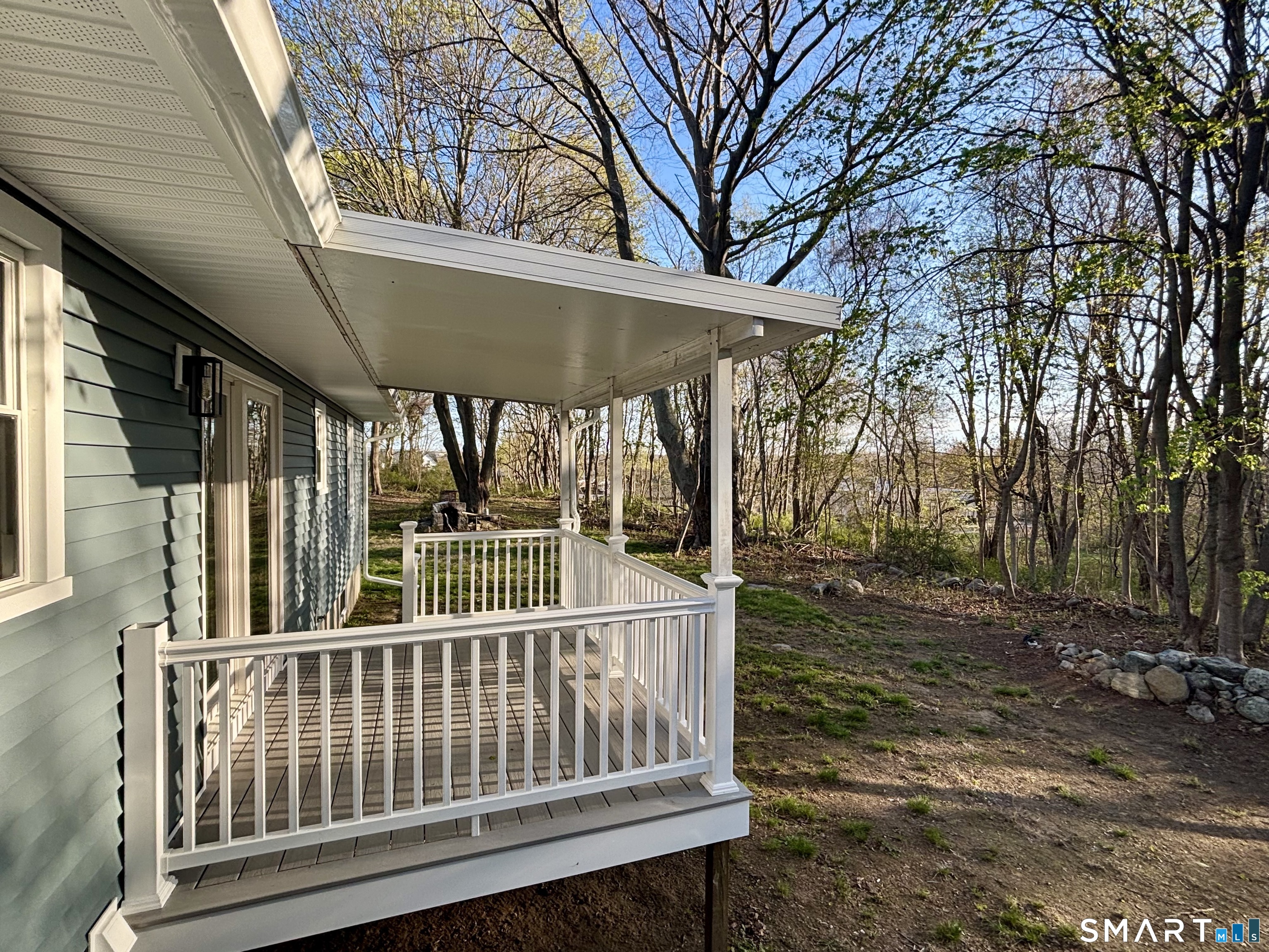 22 Pine Street Waterford CT 06385