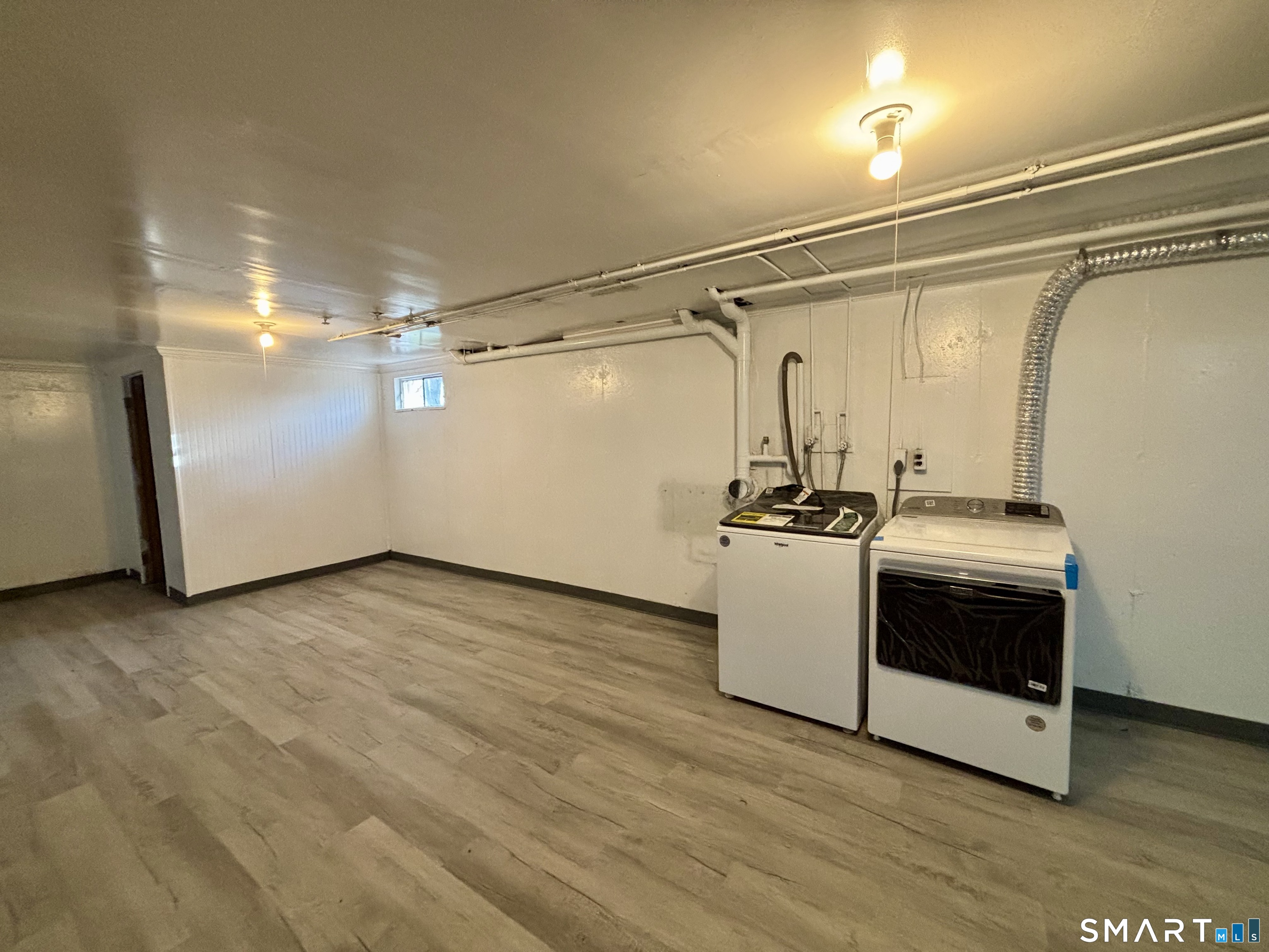 22 Pine Street Waterford CT 06385