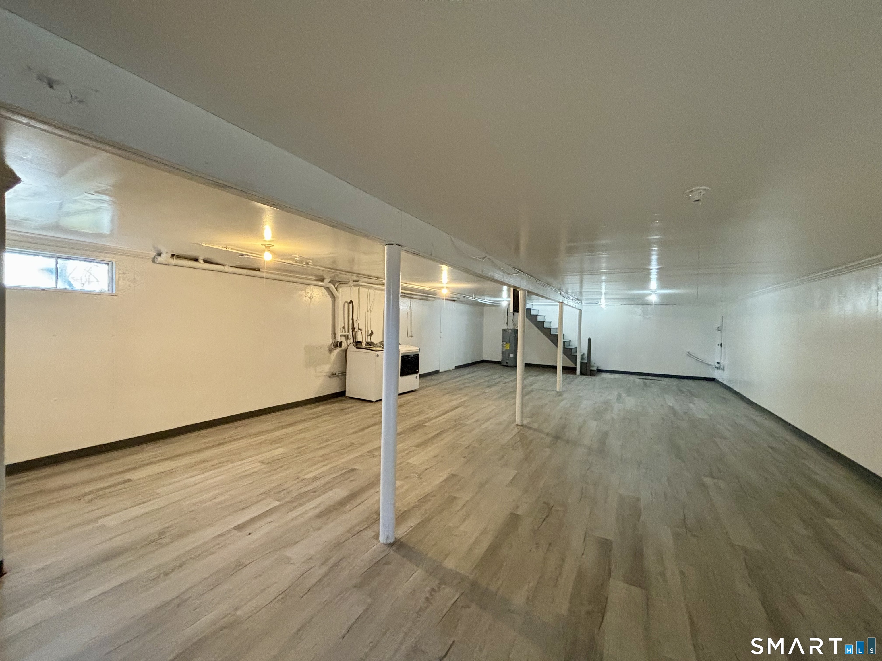 22 Pine Street Waterford CT 06385