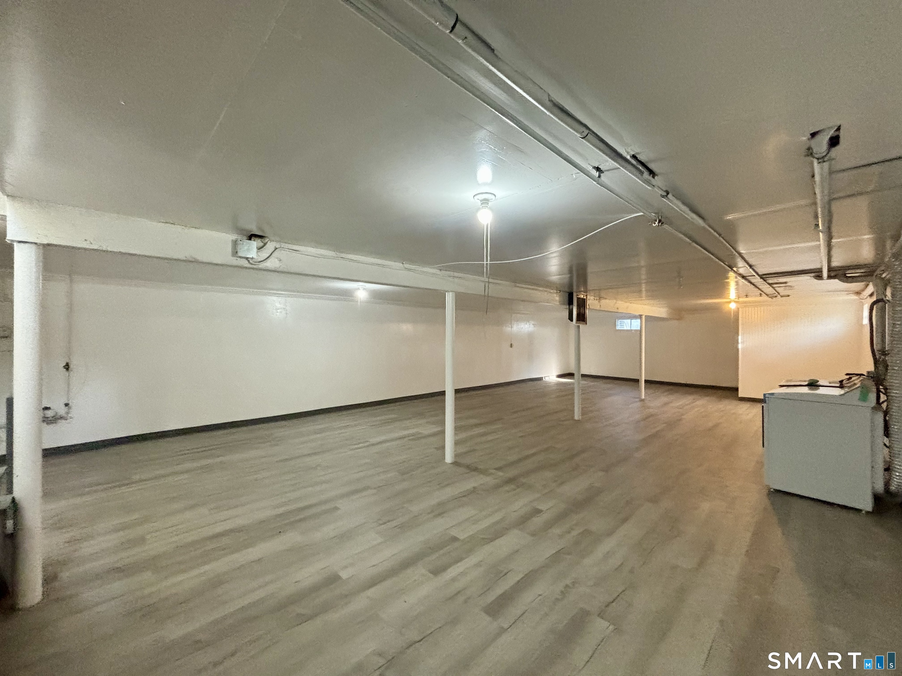 22 Pine Street Waterford CT 06385