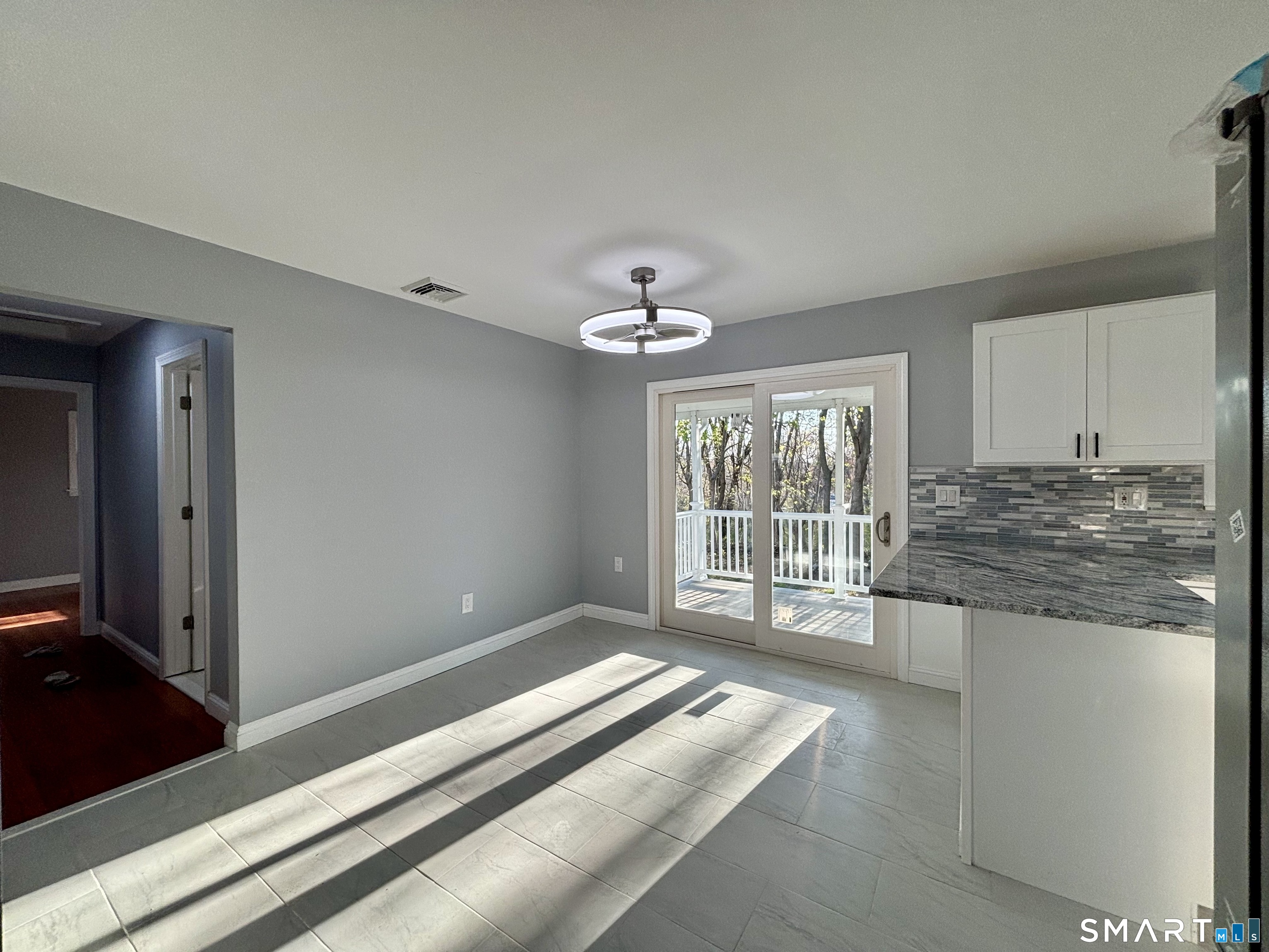 22 Pine Street Waterford CT 06385