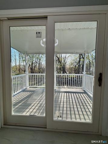 22 Pine Street Waterford CT 06385