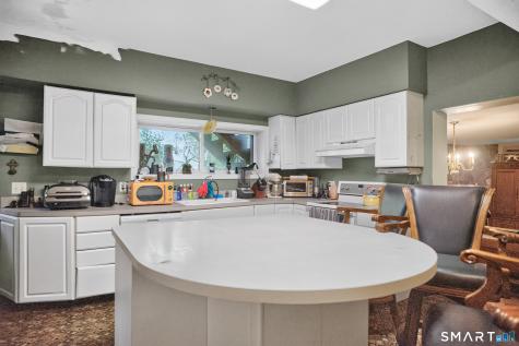 180 Fresh Meadow Lane Milford CT 06461