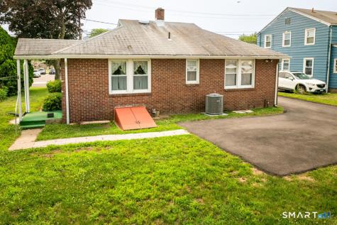 21 Stillwell Drive Plainville CT 06062