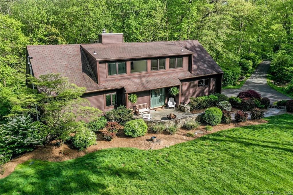 31 Woodchuck Lane Ridgefield CT 06877