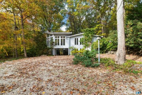 16 Big Oak Circle Stamford CT 06903