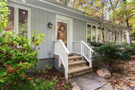 16 Big Oak Circle Stamford CT 06903