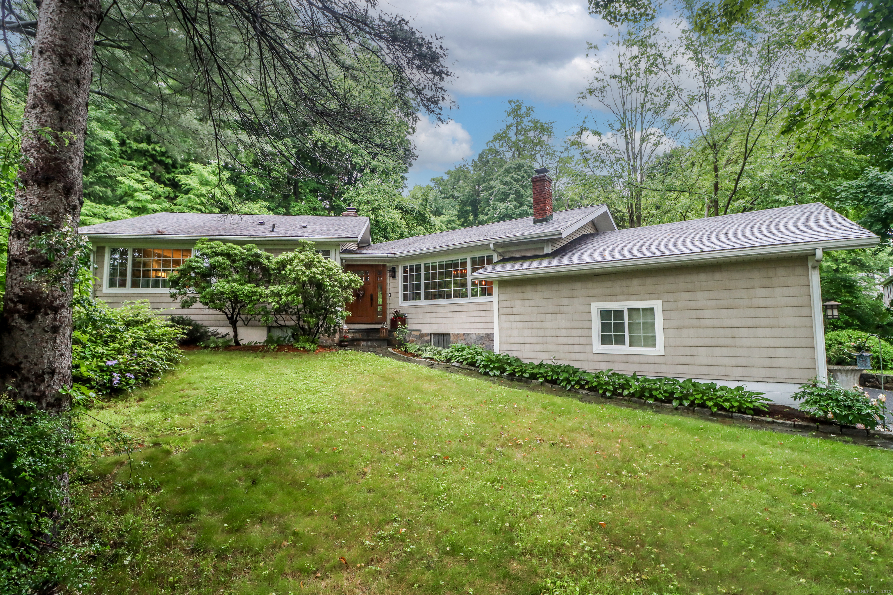 17 Lakewood Terrace New Milford CT 06776