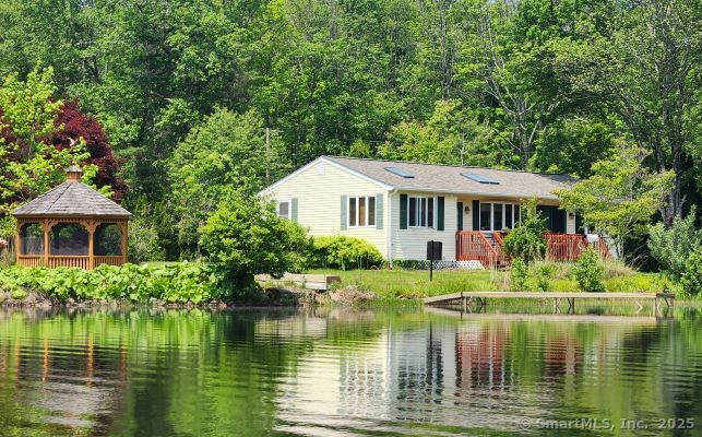 28 Farm Drive Ashford CT 06278