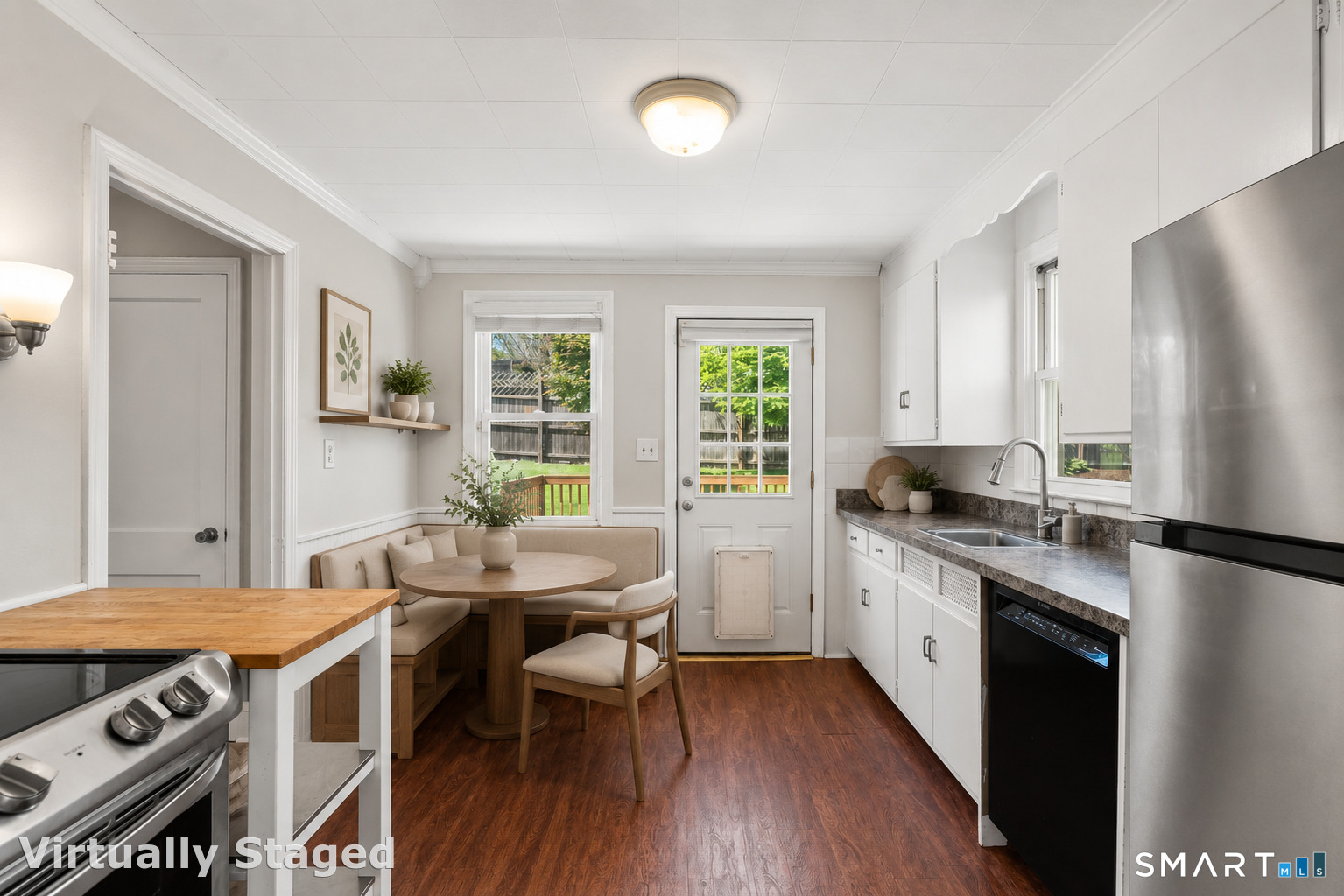 77 Round Hill Road Fairfield CT 06824