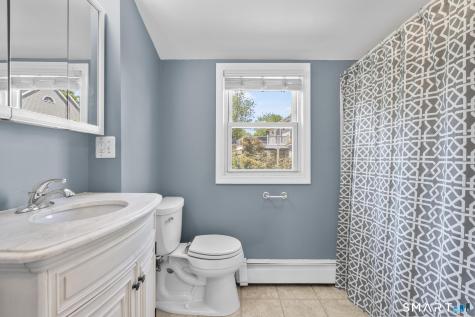 77 Round Hill Road Fairfield CT 06824