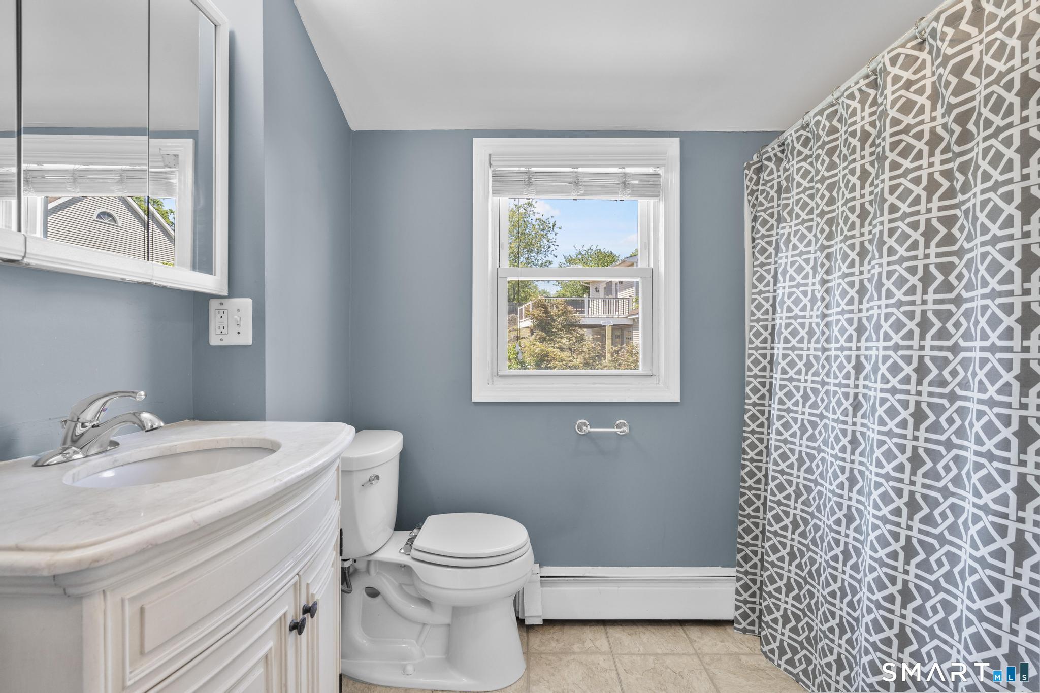 77 Round Hill Road Fairfield CT 06824