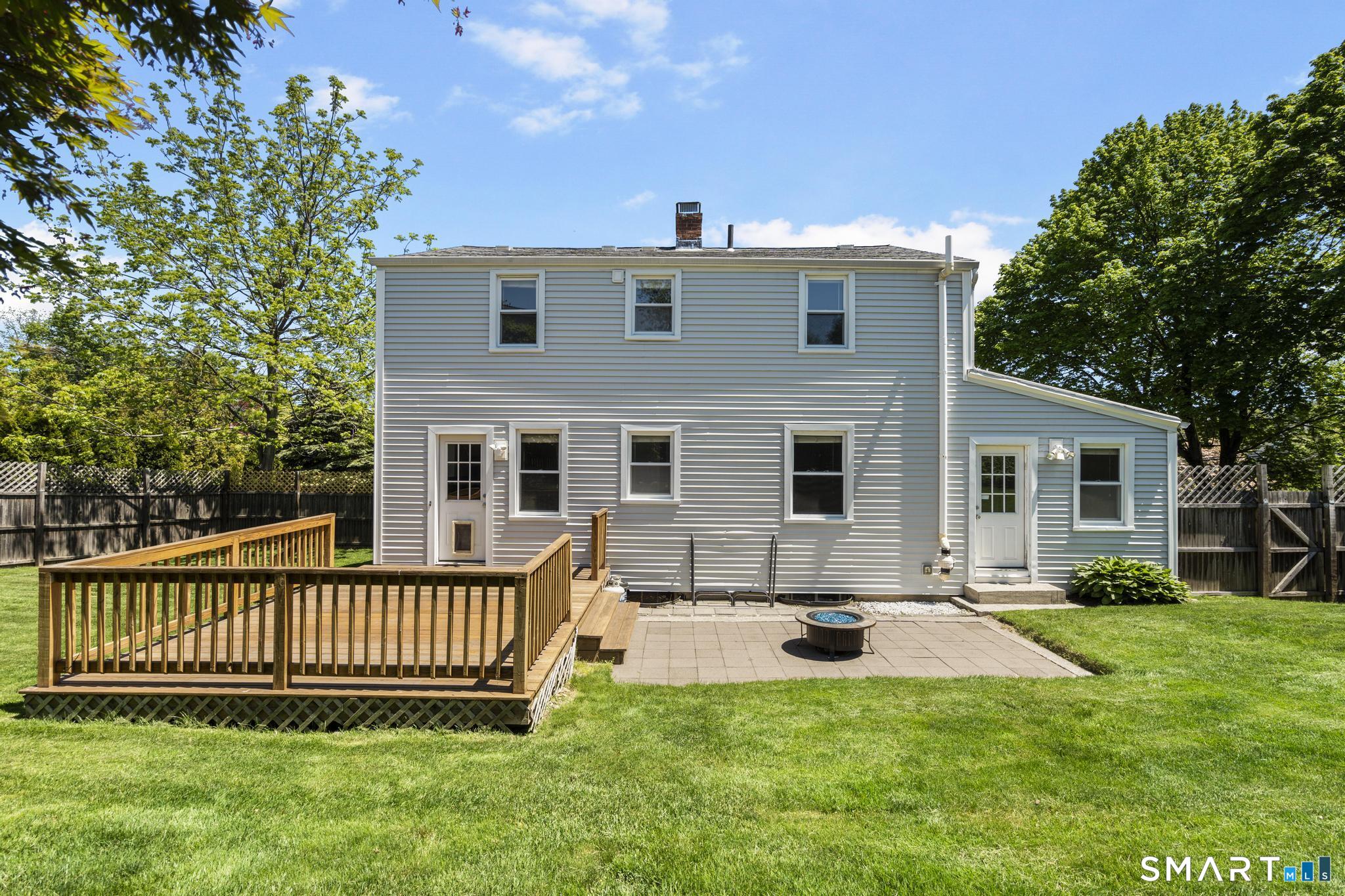 77 Round Hill Road Fairfield CT 06824