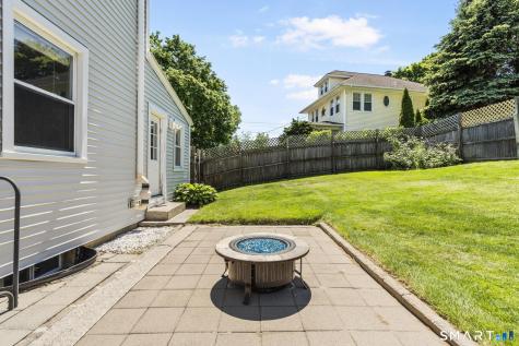 77 Round Hill Road Fairfield CT 06824