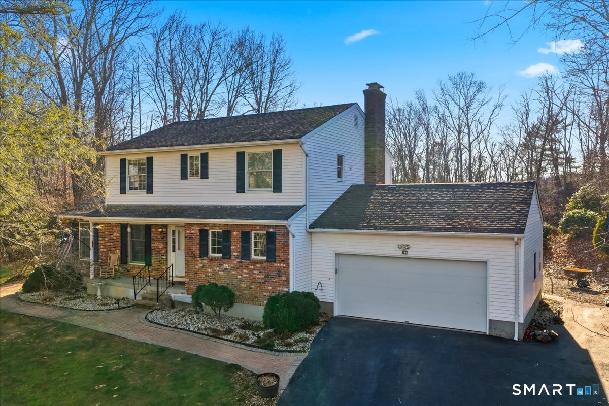 17 Inchcliffe Drive Ledyard CT 06335