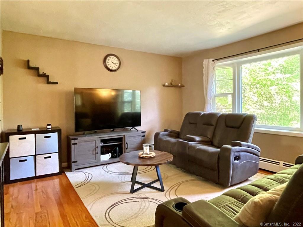 4 Overbrook Drive New Fairfield CT 06812