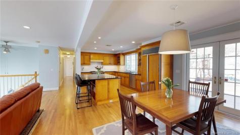 121 Peaceable Street Redding CT 06896
