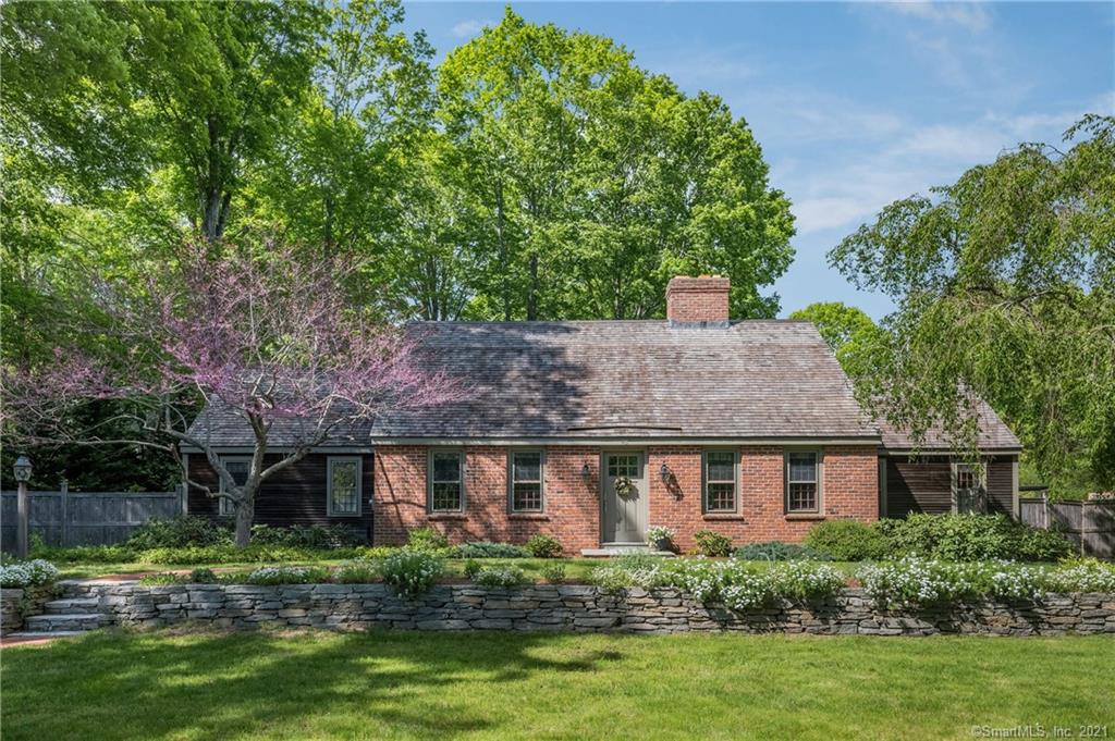 48 River Road Essex CT 06426