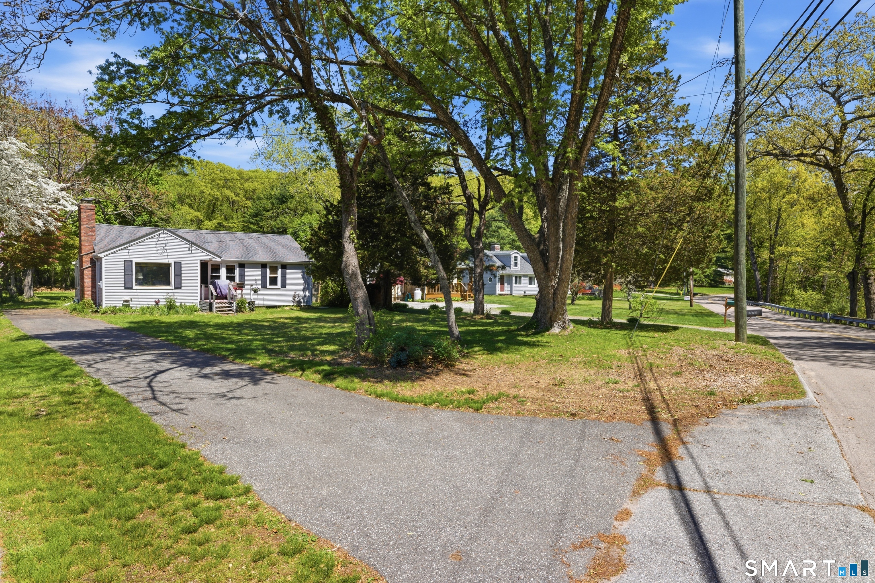 1098 Long Cove Road Ledyard CT 06335