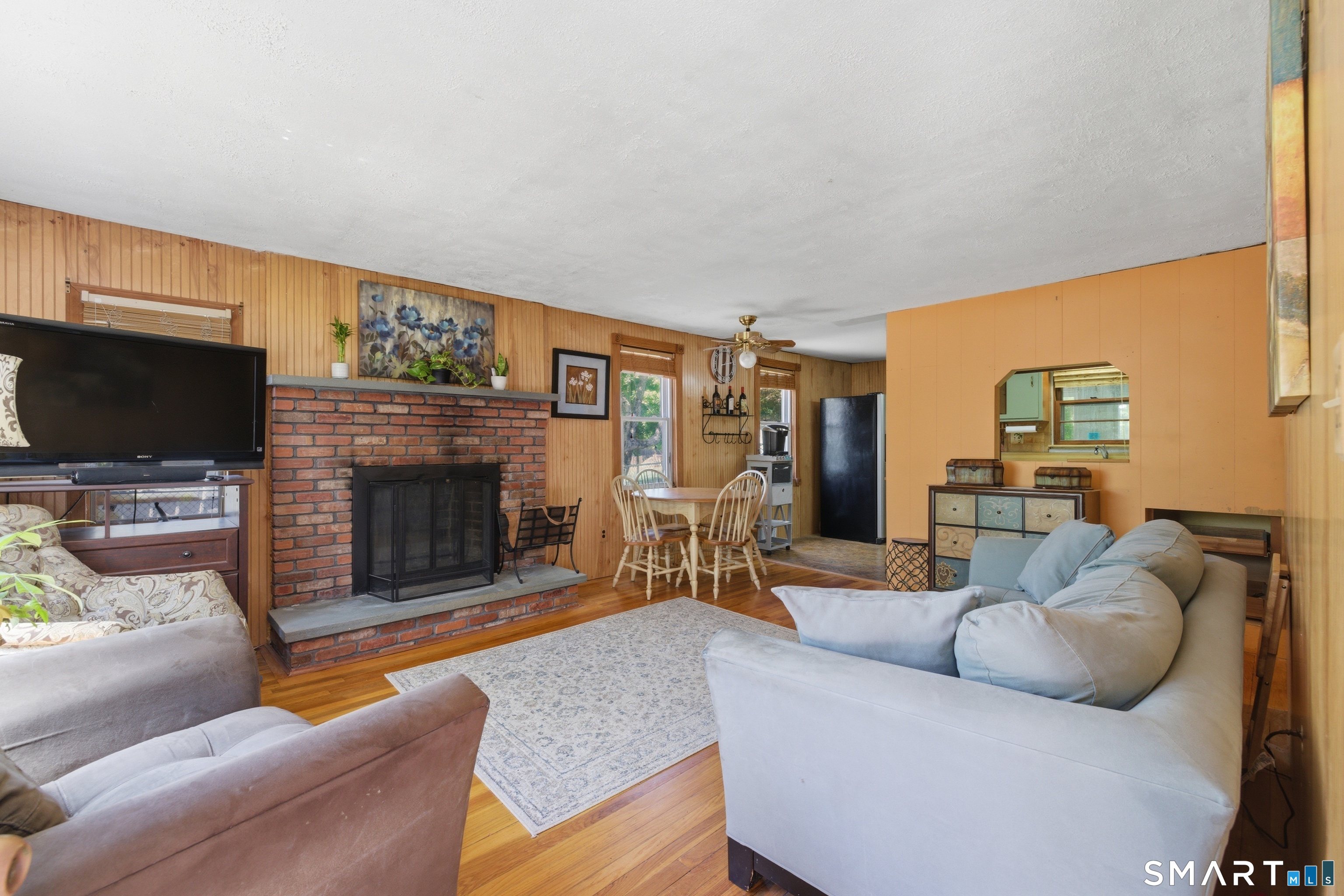 1098 Long Cove Road Ledyard CT 06335