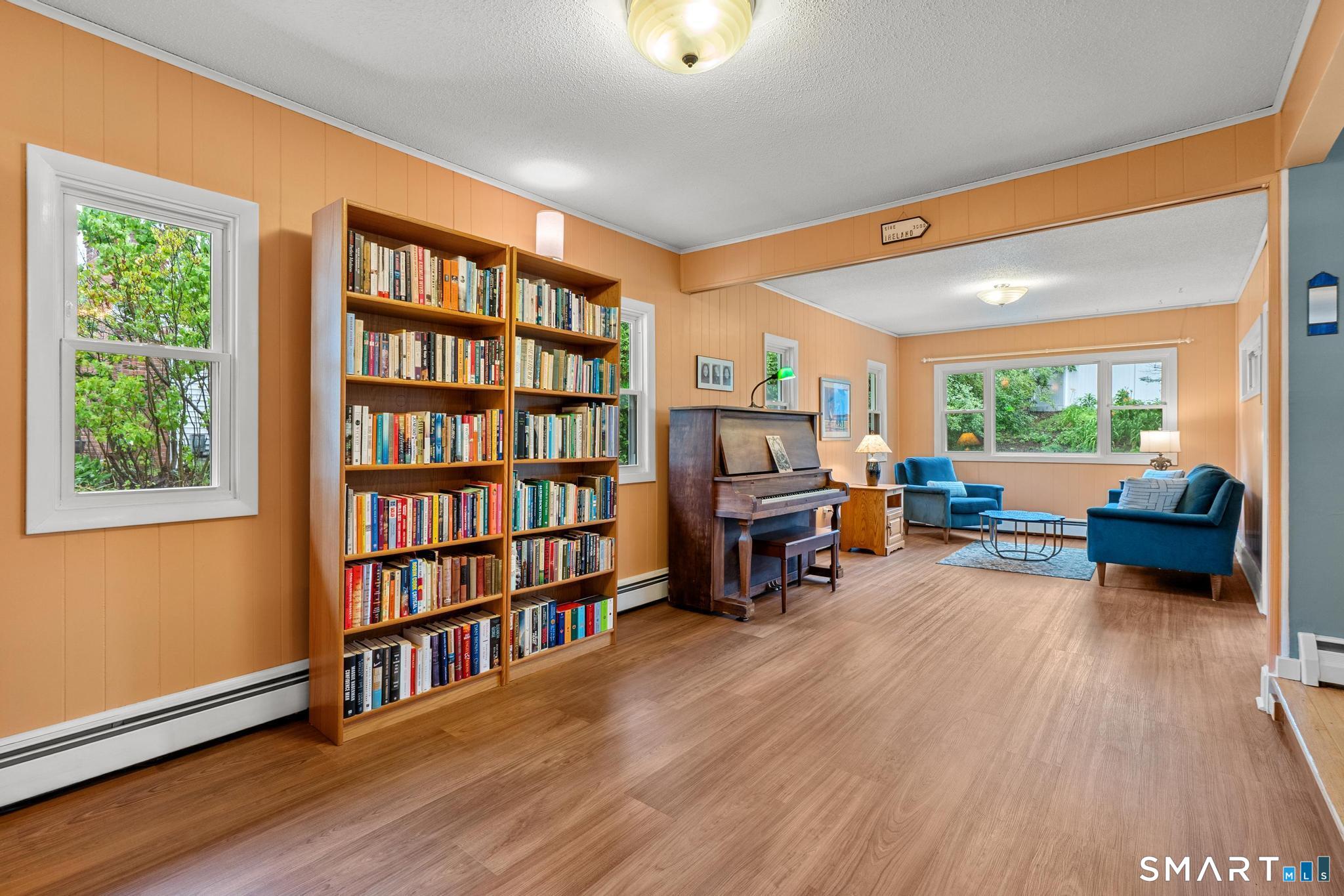 16 East Maxwell Drive West Hartford CT 06107