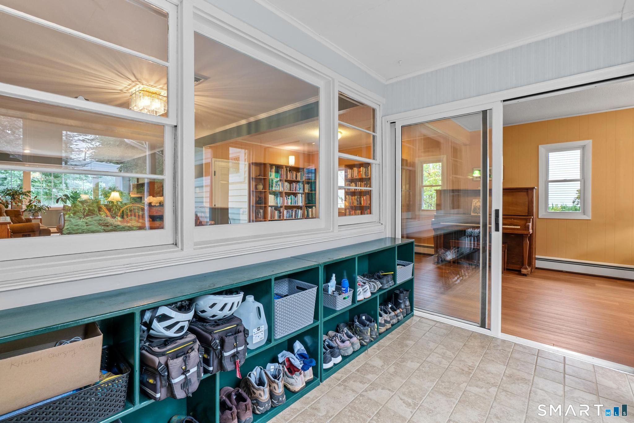 16 East Maxwell Drive West Hartford CT 06107