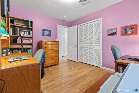 16 East Maxwell Drive West Hartford CT 06107